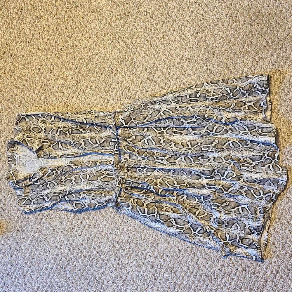 100% linen made in Italy snake print dress